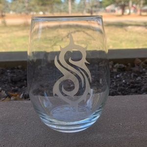 Slipknot wine glass